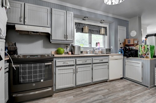 Cuisine - 7811 Ch. Des Roy, Saint-Damien, QC - Indoor Photo Showing Kitchen