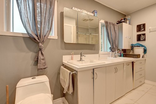 Salle de bains - 7811 Ch. Des Roy, Saint-Damien, QC - Indoor Photo Showing Bathroom