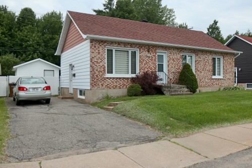 5515 Rue Roméo-Martel  Trois-Rivières, QC G8Y 4R6
