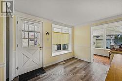 *virtually removed fridge to show bay window* - 