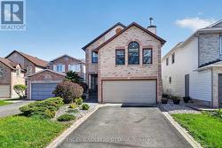 6592 WINDSONG AVENUE Ottawa, ON K1C 6M9