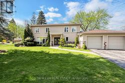 1423 BUNSDEN AVENUE  Mississauga, ON L5H 2B3
