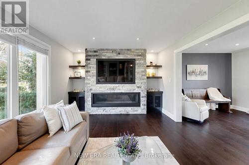 1423 Bunsden Avenue, Mississauga, ON 