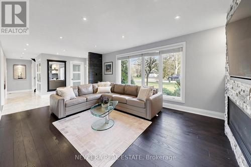 1423 Bunsden Avenue, Mississauga, ON 
