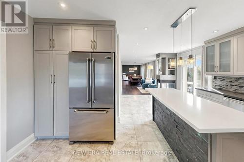 1423 Bunsden Avenue, Mississauga, ON 