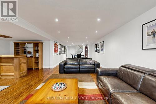 1423 Bunsden Avenue, Mississauga, ON 