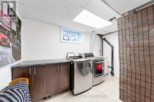 1423 Bunsden Avenue, Mississauga, ON 