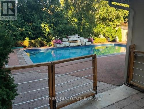 1423 Bunsden Avenue, Mississauga, ON 