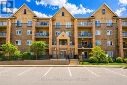 110 - 41 FERNDALE DRIVE S Barrie, ON L4N 5T6