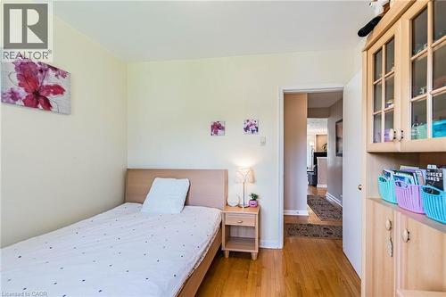 Light wood-finish flooring throughout - 1293 Daimler Road, Mississauga, ON 