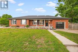 59 1/2 VICTORIA AVENUE N Kawartha Lakes (Lindsay), ON K9V 4G4