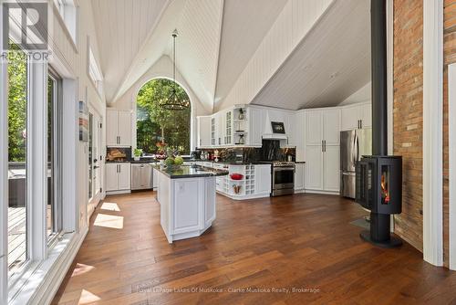 1118 Shamrock Road, Muskoka Lakes (Medora), ON 