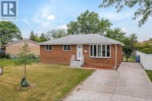 5210 QUEEN ELIZABETH DRIVE  Windsor, ON N8T 1N3