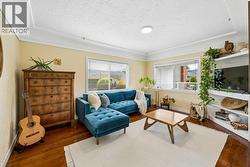 Front family room - 