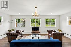 Guest house living room - 