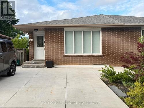 UPPER - 135 BONHAM BOULEVARD , Mississauga, Ontario L5M 1C8 2
