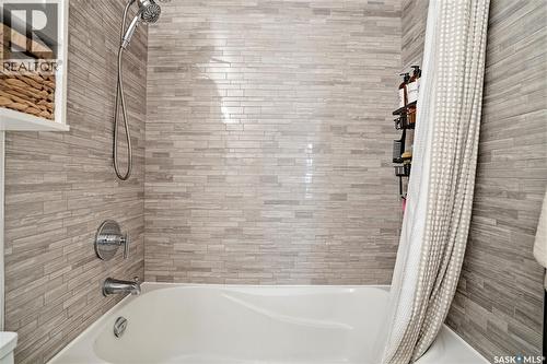 38 Ellison Crescent, Regina, SK 