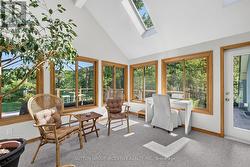 Sunroom has skylights - 