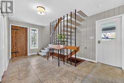 Foyer - 