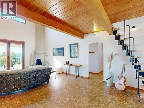 8116 Emmonds Road, Powell River, BC 