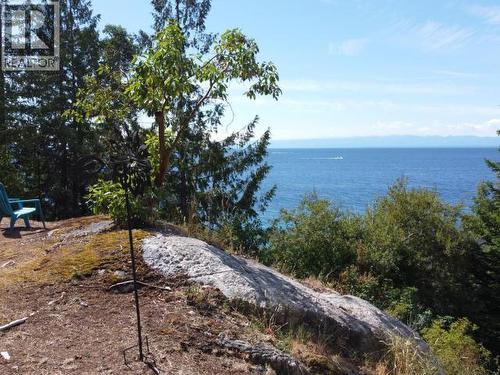 8116 Emmonds Road, Powell River, BC 