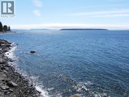 8116 Emmonds Road, Powell River, BC 