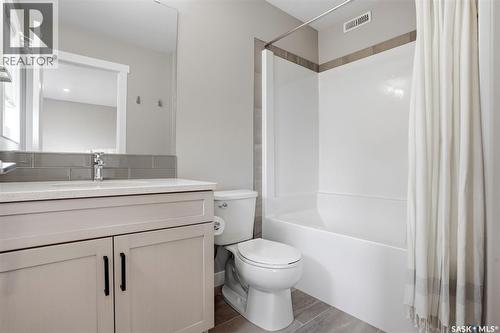 4509 E Keller Avenue E, Regina, SK 