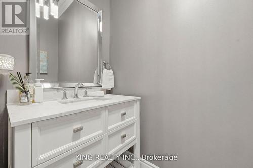 76 Chesney Crescent, Vaughan, ON - Indoor Photo Showing Bathroom