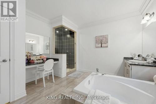 76 Chesney Crescent, Vaughan, ON - Indoor Photo Showing Bathroom