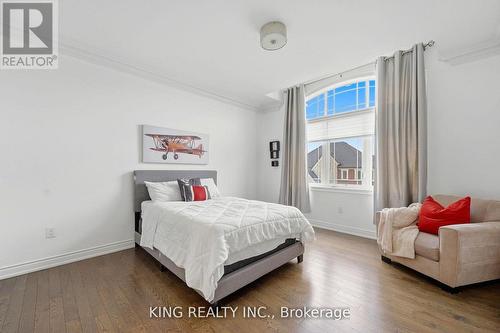 76 Chesney Crescent, Vaughan, ON - Indoor Photo Showing Bedroom