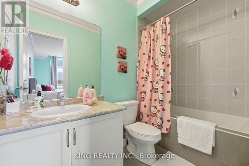 76 Chesney Crescent, Vaughan, ON - Indoor Photo Showing Bathroom