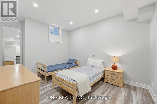 76 Chesney Crescent, Vaughan, ON - Indoor Photo Showing Bedroom