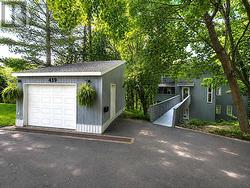 419 MacDonald AVE Sault Ste. Marie, ON P6B 1H8