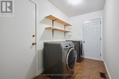 69 Hawk Crescent, Ottawa, ON 