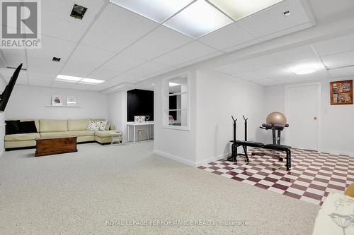 69 Hawk Crescent, Ottawa, ON 