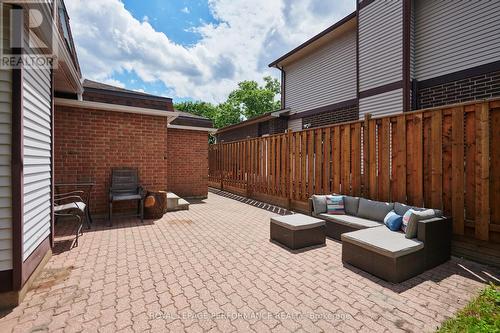 69 Hawk Crescent, Ottawa, ON 