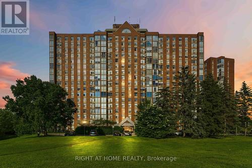 911 - 2759 CAROUSEL CRESCENT  Ottawa, ON K1T 2N5