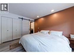 Primary Bedroom - 