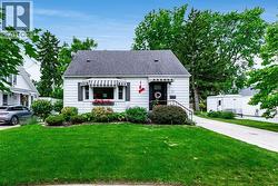 21 Prospect STREET Kingsville, ON N9Y 1M6
