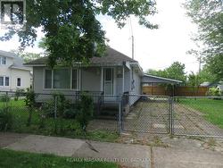 3835 ROXBOROUGH AVENUE Fort Erie (Crystal Beach), ON L0S 1B0