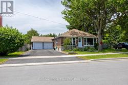 44 BROWN STREET Clarington (Bowmanville), ON L1C 2R4