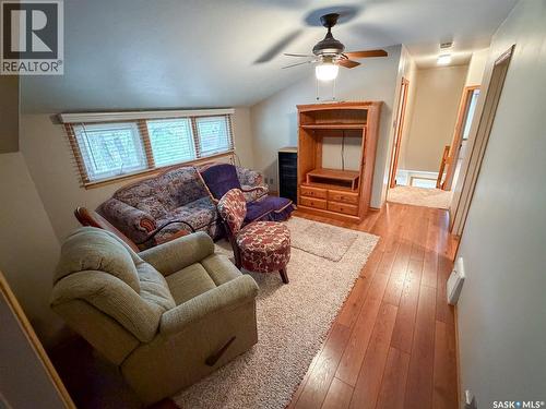 692 2Nd Street E, Shaunavon, SK 
