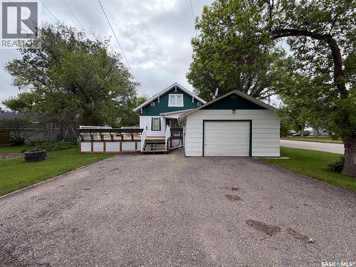 692 2Nd Street E, Shaunavon, SK 