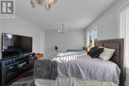 18 Hartwell Gate, Brampton, ON 
