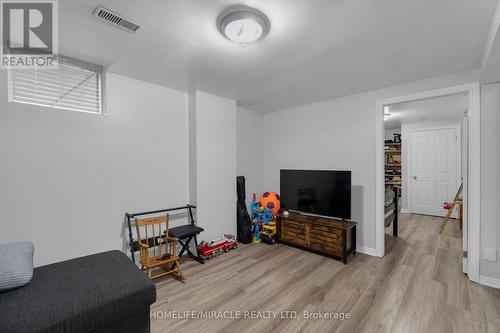 18 Hartwell Gate, Brampton, ON 
