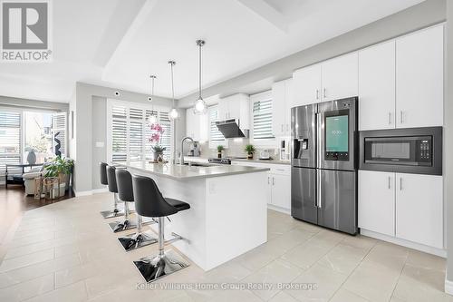 121 Lovett Lane, Guelph (Kortright West), ON 