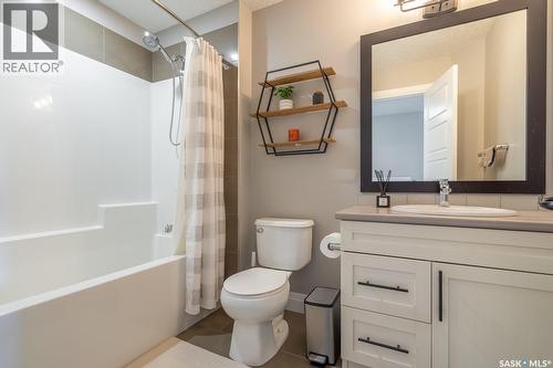 5433 Green Silverberry Drive E, Regina, SK 
