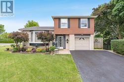 28 BROMLEY CRESCENT Brampton, ON L6T 1Z1