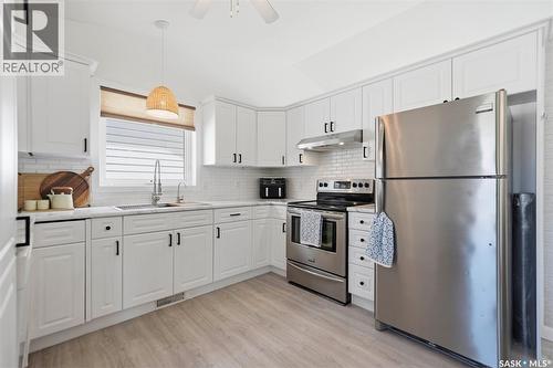 207 Sumner Crescent, Saskatoon, SK 