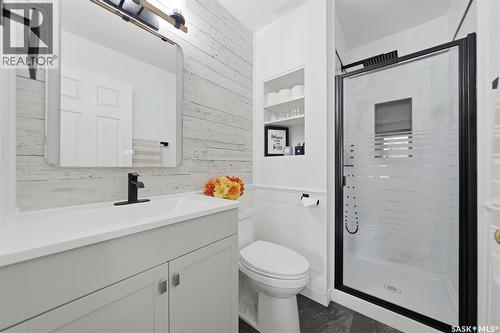 207 Sumner Crescent, Saskatoon, SK 